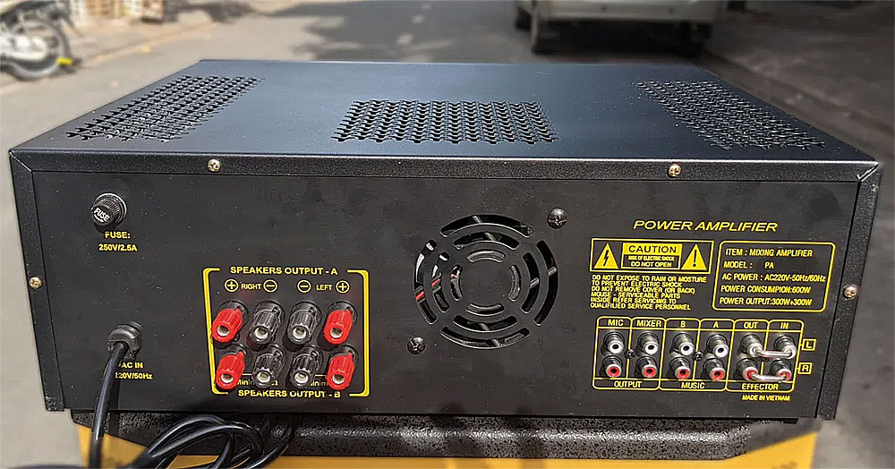 Amplifier JARGUAR SUHYOUNG Pro-9800D, 16 sò lớn