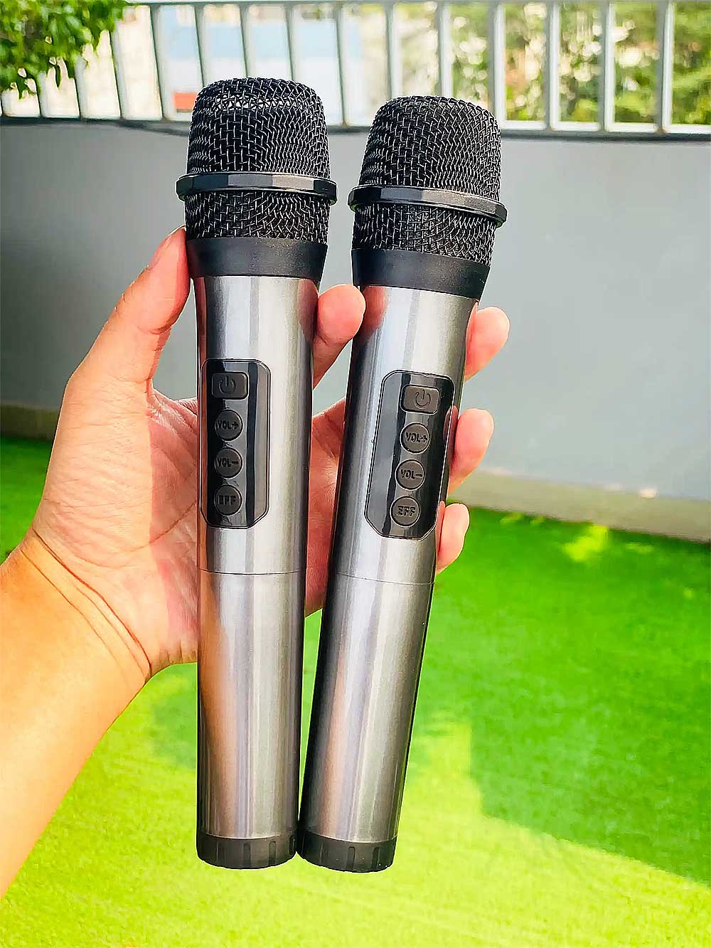 Loa bluetooth karaoke M2003, 2 micro UHF
