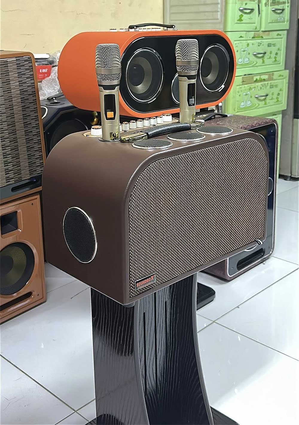 Loa karaoke xách tay Soundbox S6, mặt ốp lưới