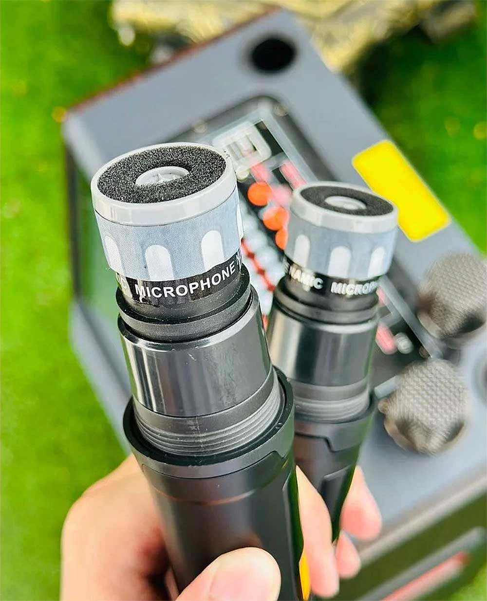 Loa kéo có màn hình T70, củ bass 25