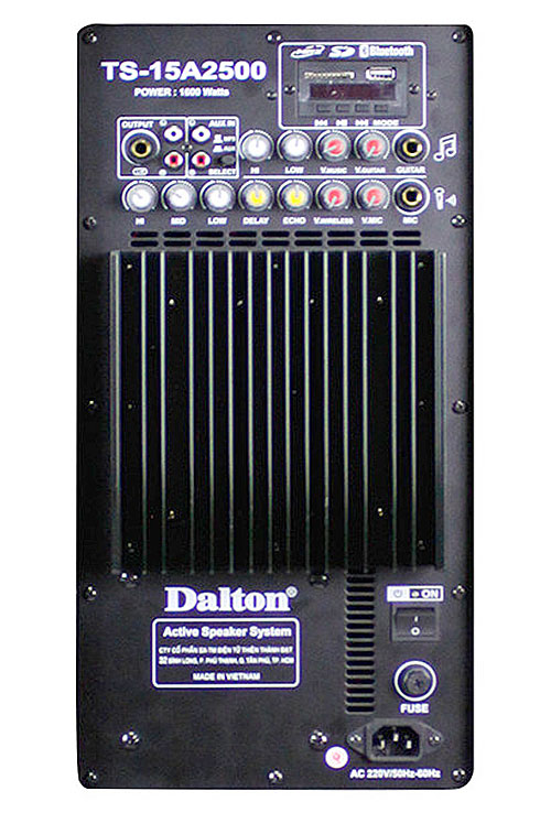 Loa kéo điện DALTON TS-15A2500, công suất max 1600W