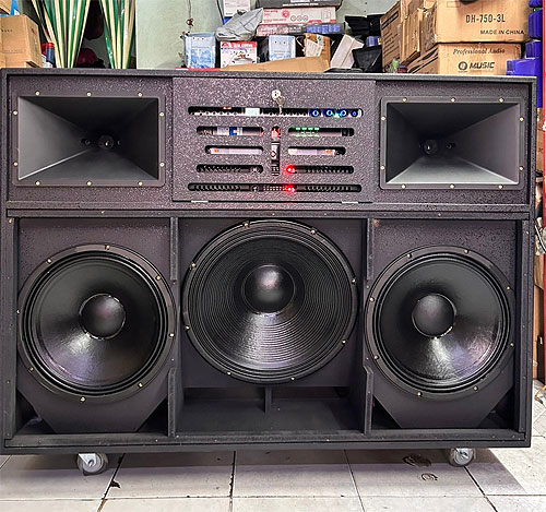 Loa kéo điện KP-105A, 2 bass và 1 sub 5 tấc