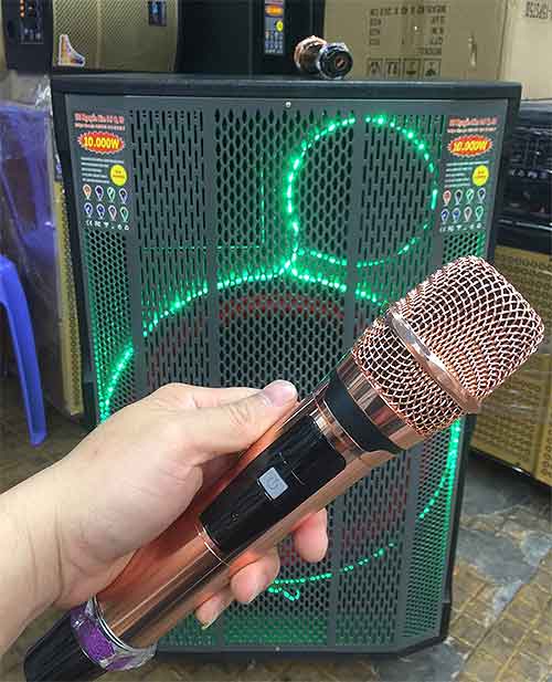 Loa kéo J5600, loa karaoke 03 đường tiếng