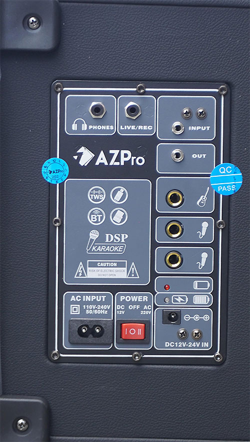 Loa kẹo kéo AZpro AZ-316, loa có kèm theo 2 mic UHF
