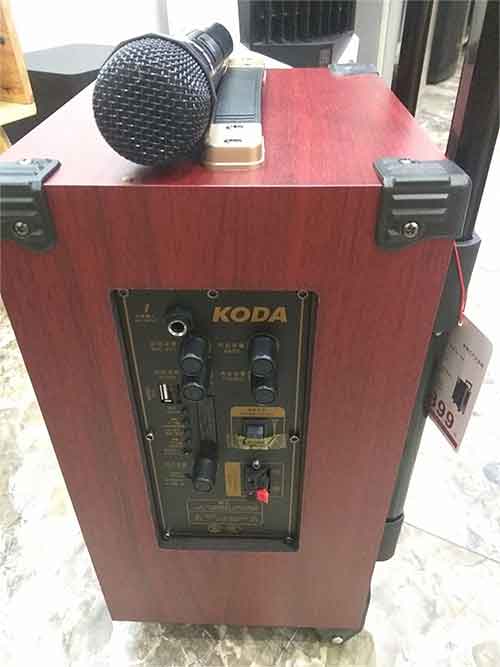 Loa kéo Koda KD-802, loa karaoke mini vỏ gỗ, bass 2 tấc