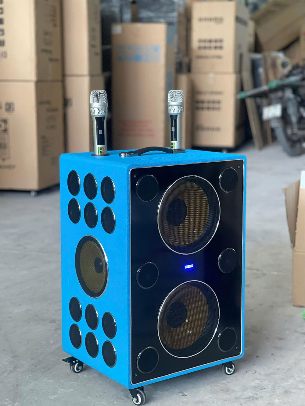 Loa kéo Sounbox T579 Plus, 32 củ loa