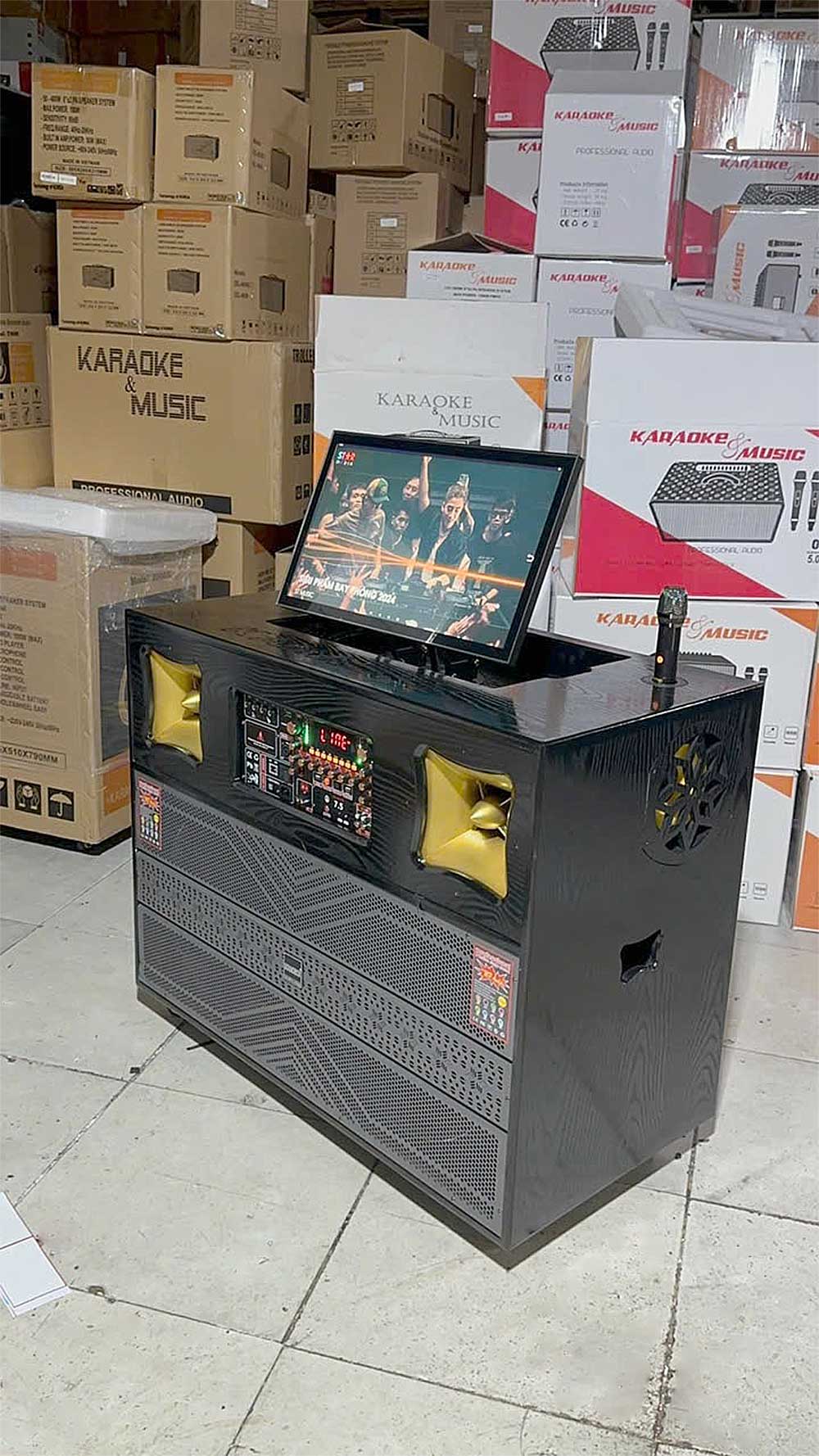 Loa kéo Soundbox 2025M, màn hình android 25 inch