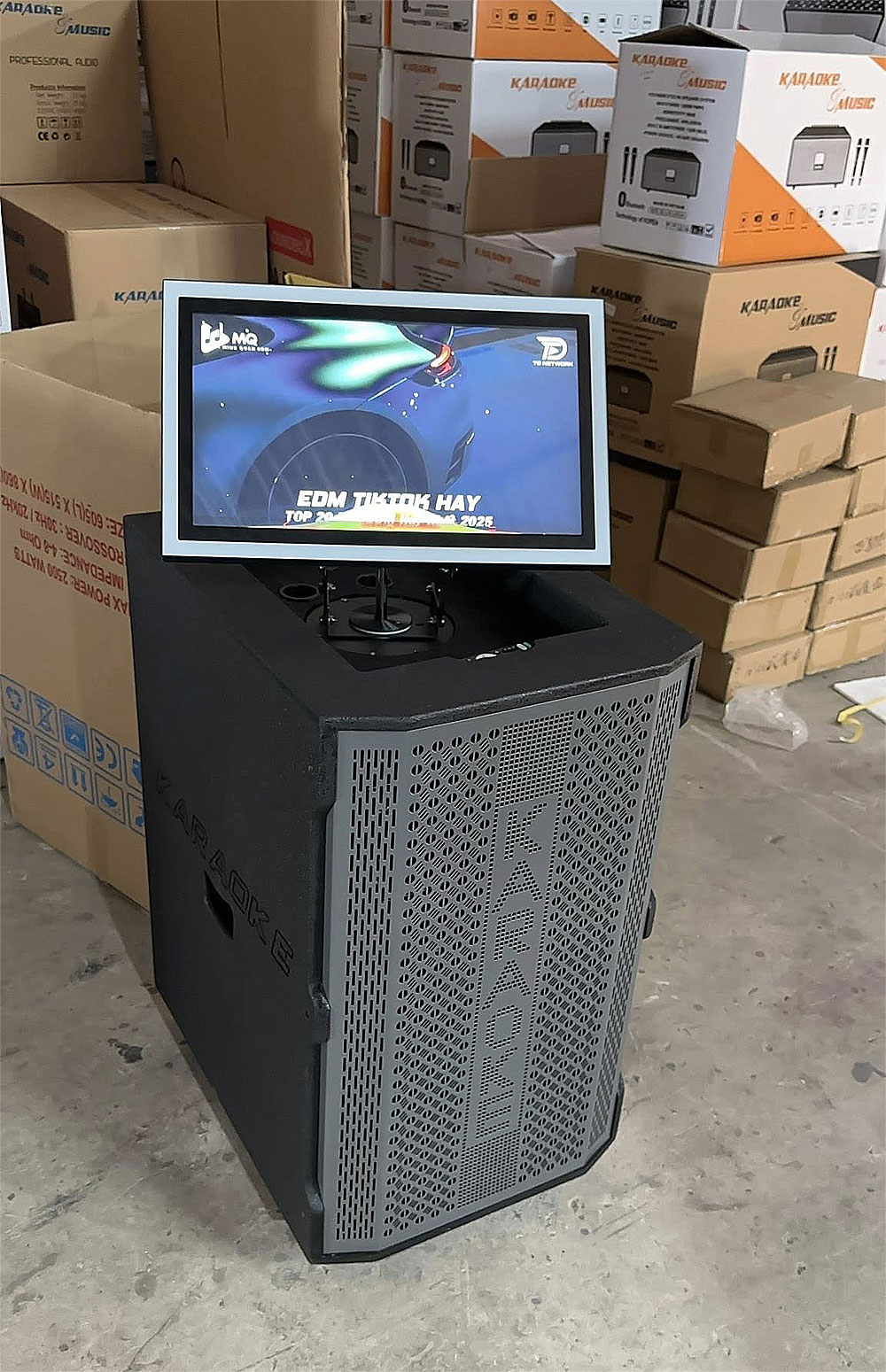 Loa Kéo Soundbox SB-1522M, màn hình 22 inch