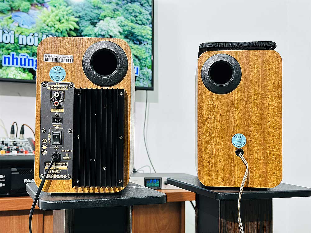 Loa vi tính Lohao AV-8219 Loa vi tính Lohao AV-8219, Loa kiểm âm giá rẻ