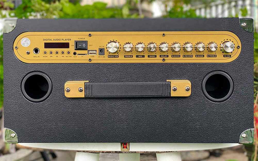Loa xách tay B52 VIP, 2 đường tiếng
