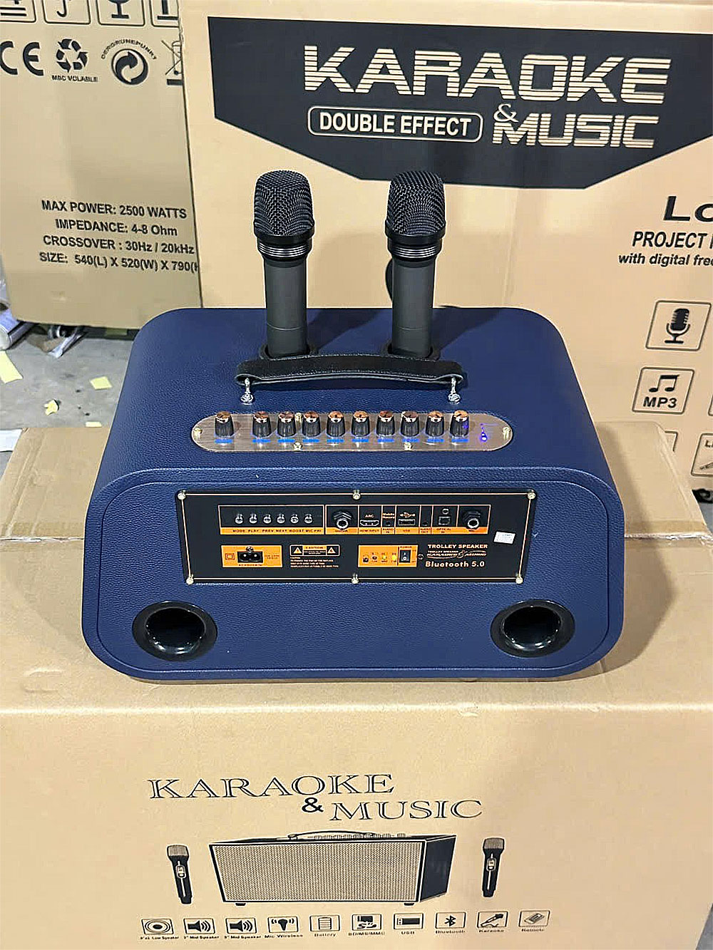 Loa xách tay Soundbox C206, 2 bass 16cm
