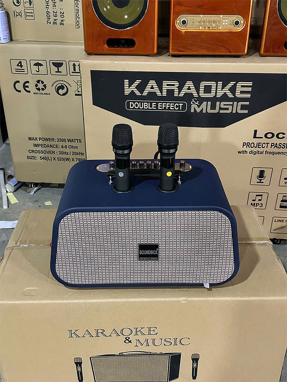 Loa xách tay Soundbox C206, 2 bass 16cm