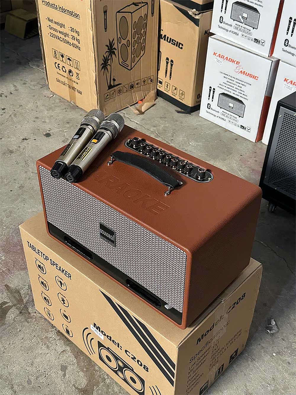 Loa xách tay Soundbox C208, 3 đường tiếng