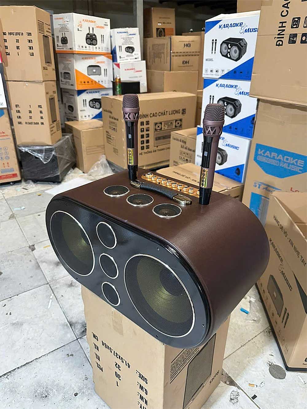 Loa xách tay Soundbox S210, 8 đơn vị loa