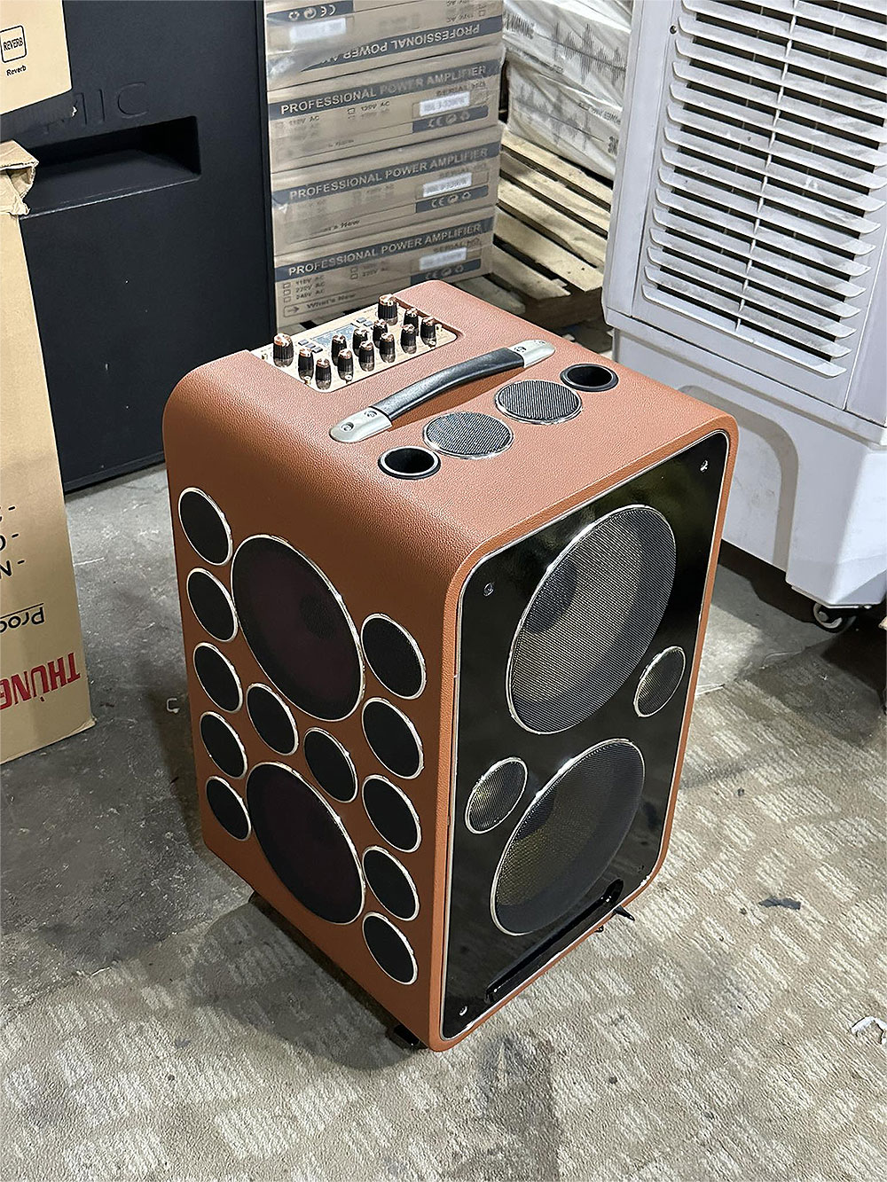 Loa xách tay Soundbox T889, 34 củ loa