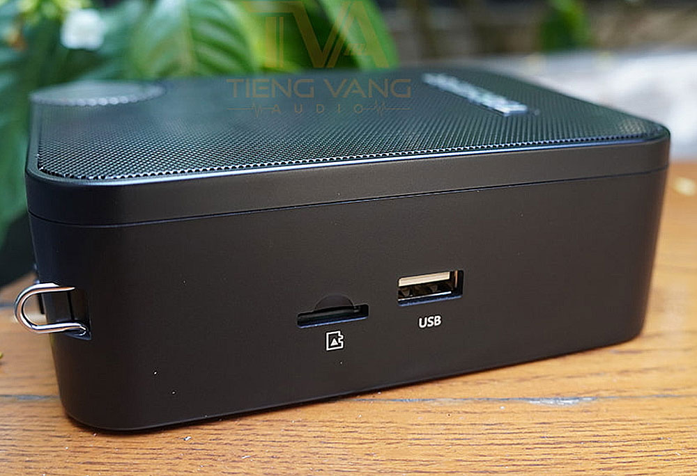 Máy trợ giảng takstar E500W, kèm 2 micro