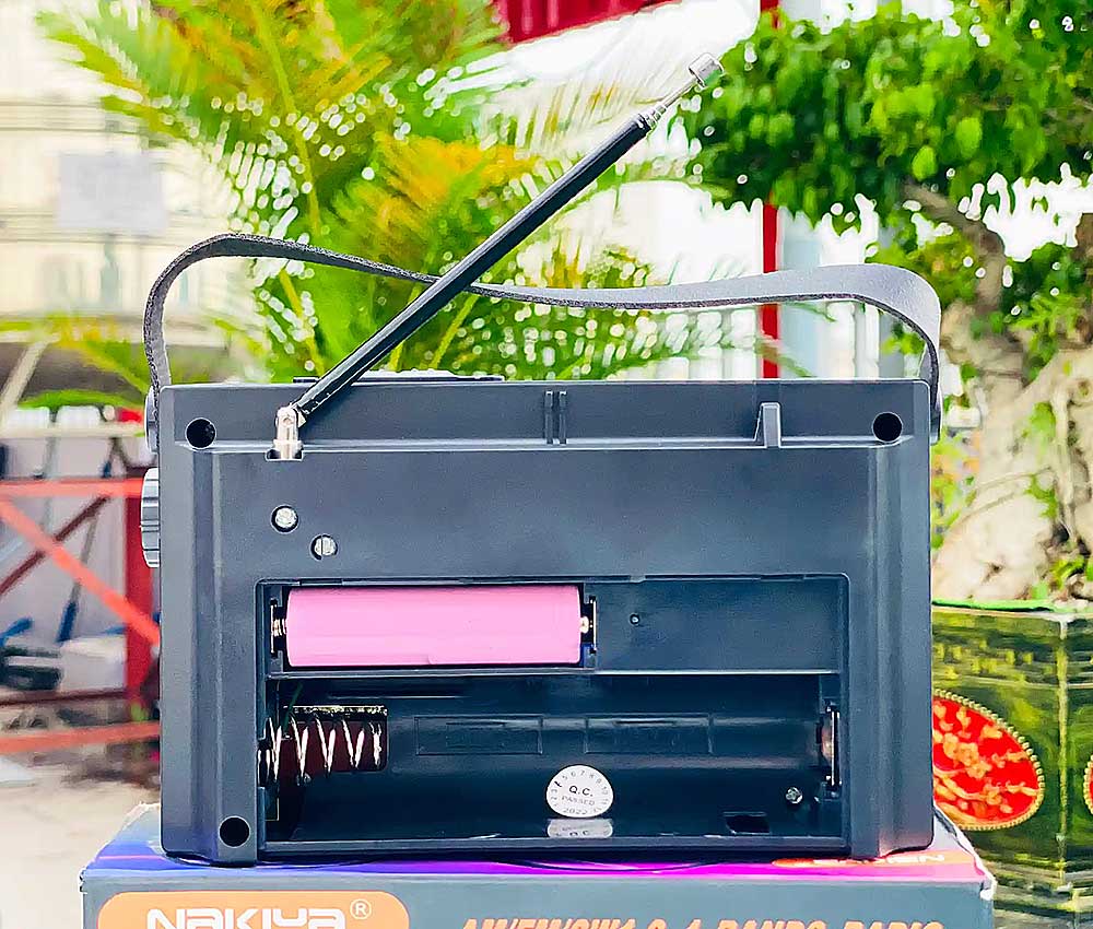 Radio NAKIYA RX-2188BT, 8 băng tần